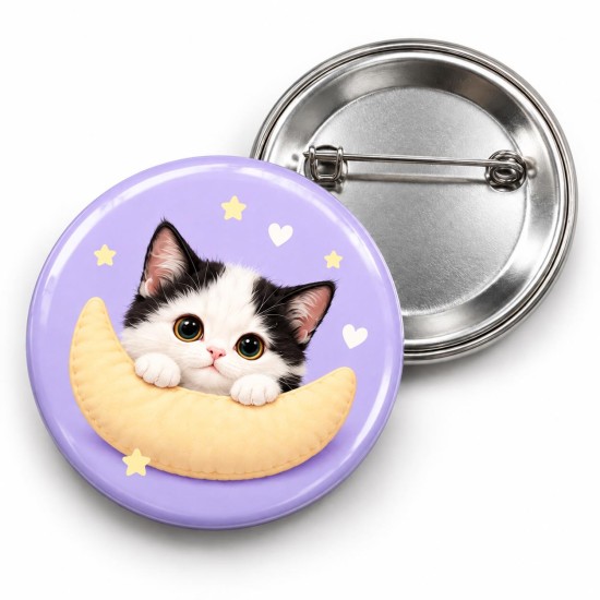 Ay Minderindeki Siyah Beyaz Yavru Kedi - 58mm Rozet